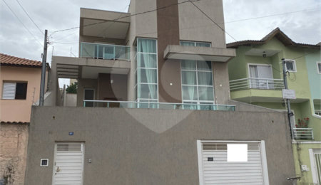 Sobrado à venda com 3 quartos, sendo 1 suíte,  em Jardim Vila Galvão, Guarulhos, SP