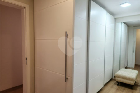 Apartamento à venda com 4 suítes em Granja Julieta, São Paulo, SP