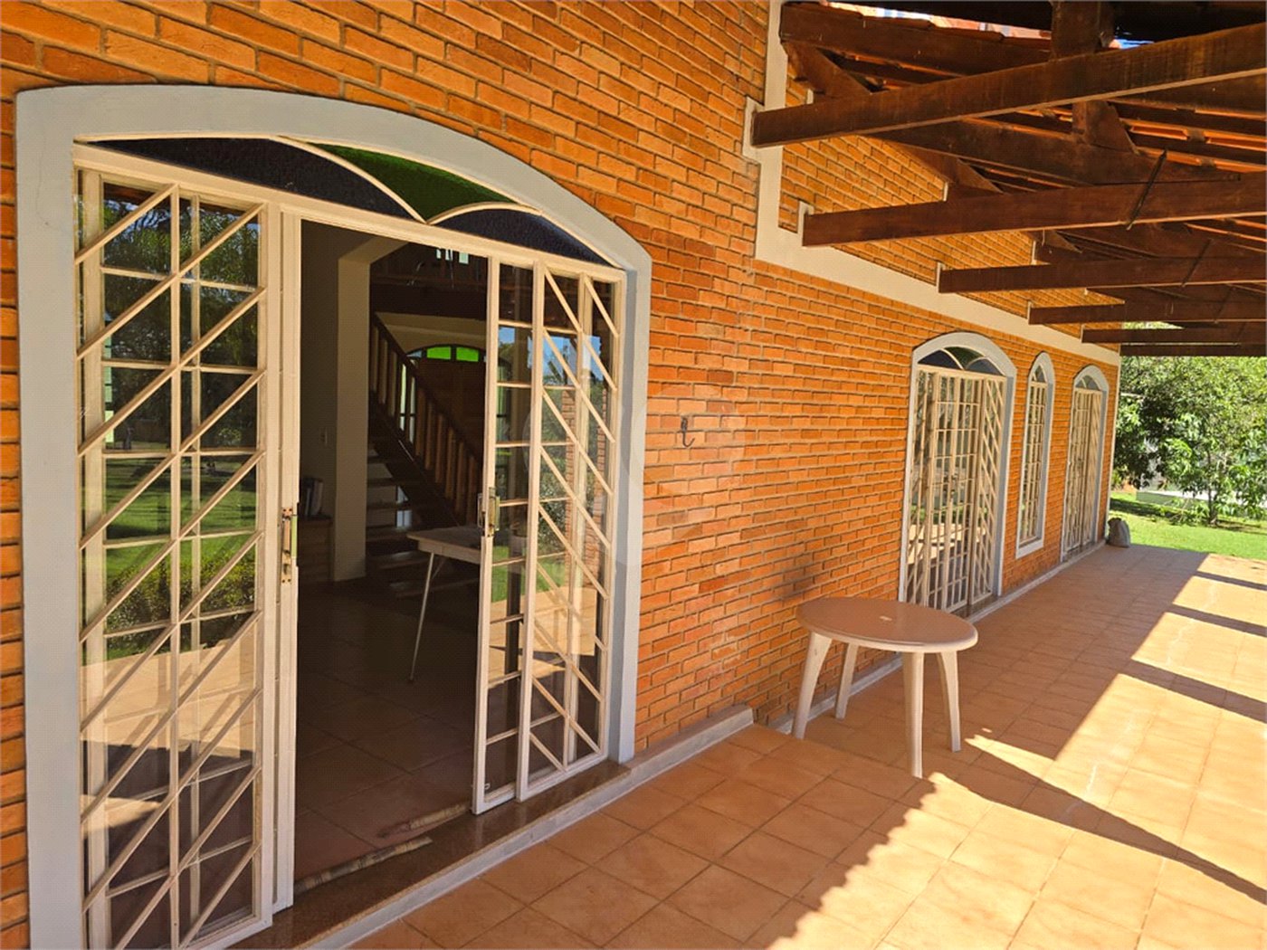 Chácara à venda com 4 quartos, sendo 1 suíte, em Cercadinho, Alambari, SP