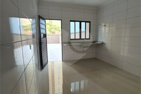Sobrado à venda com 2 suítes em Vila Polopoli, São Paulo, SP