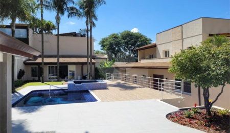Casa à venda com 5 suítes em Paraisópolis, São Paulo, SP