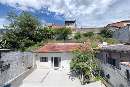 Casa à venda com 3 quartos, sendo 1 suíte, em Bosque dos Eucaliptos, São José dos Campos, SP