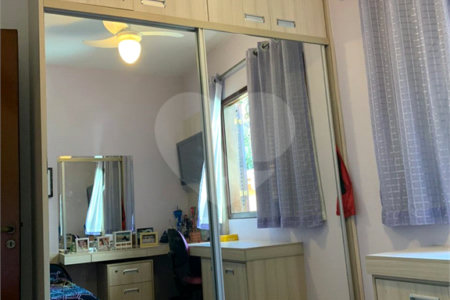 Sobrado à venda com 3 quartos, sendo 1 suíte, em Jardim Marajoara, São Paulo, SP