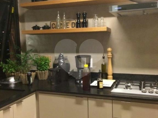 Apartamento à venda com 3 suítes em Granja Julieta, São Paulo, SP