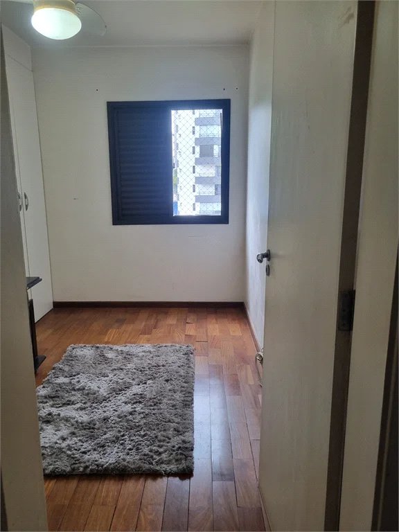 Apartamento à venda com 3 quartos, sendo 1 suíte, em Jardim Londrina, São Paulo, SP