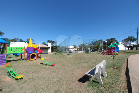 Casa à venda com 3 quartos, sendo 1 suíte, no condomínio Terras de São Francisco, Sorocaba - SP