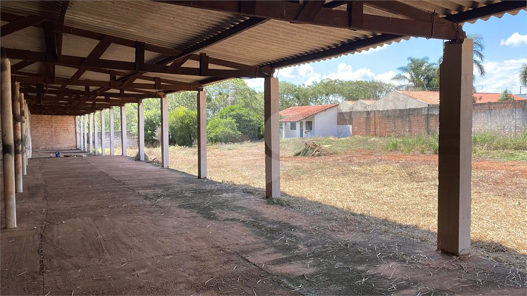 Terreno à venda com 1 quarto em Vila Carolina, Itapetininga, SP