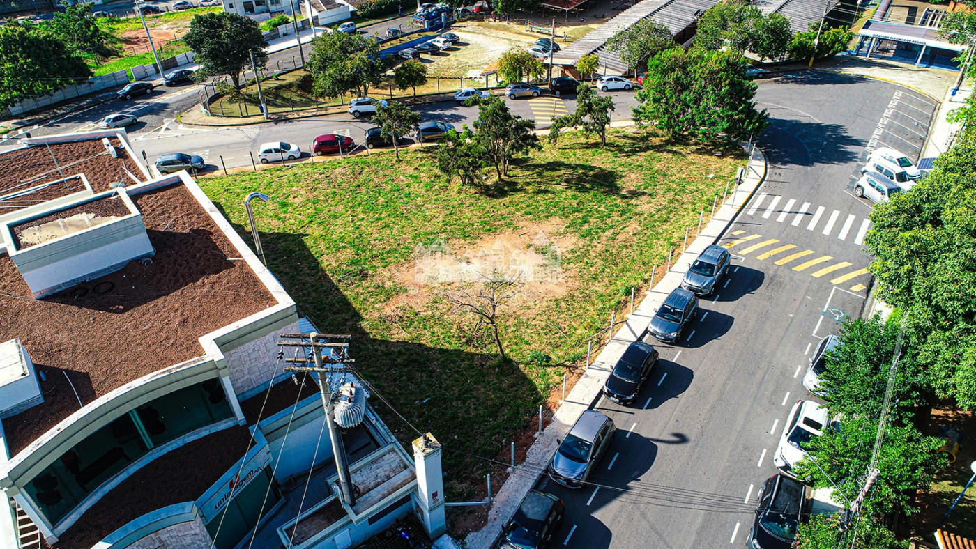 Terreno à venda no Centro, Atibaia, SP