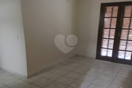Sobrado para alugar com 3 quartos, sendo 1 suíte, em Jardim Valença, Indaiatuba, SP