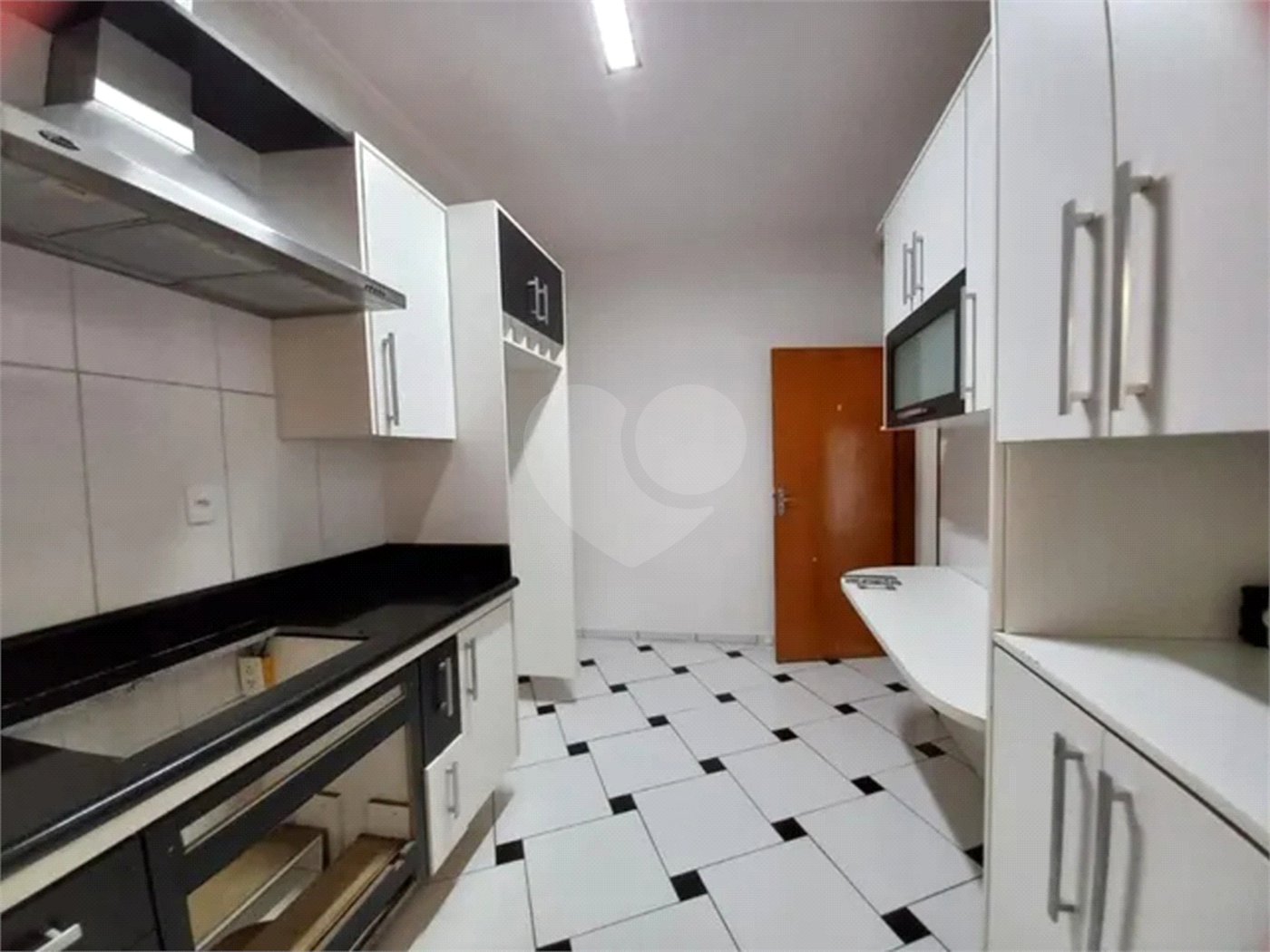 Casa à venda com 3 quartos, sendo 1 suíte,  em Residencial Bosque dos Ipês, São José dos Campos, SP