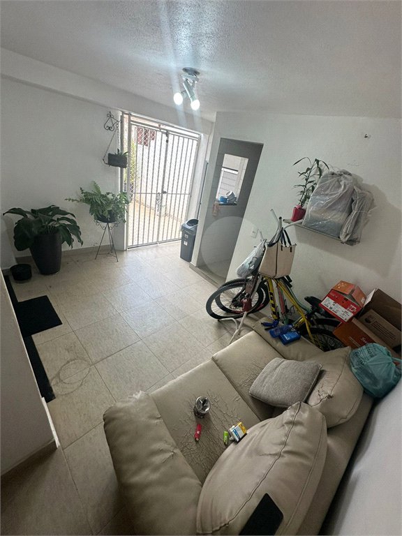 Casa à venda com 4 quartos em Chora Menino, São Paulo, SP