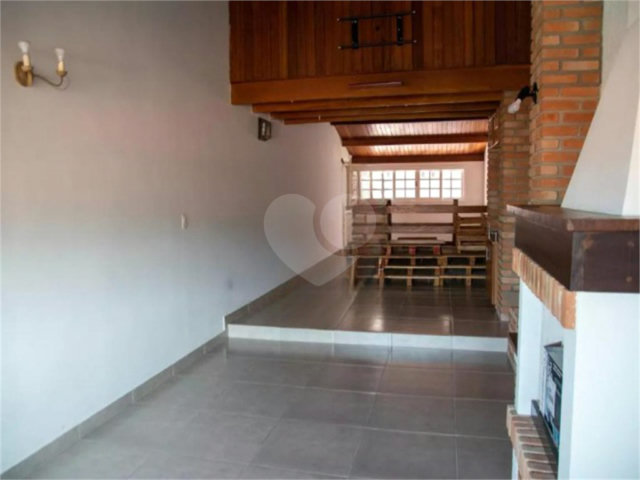 Sobrado à venda com 2 quartos, sendo 1 suíte, em Vila Nova Mazzei, São Paulo, SP