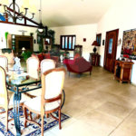 Casa à venda com 4 suítes no condomínio Residencial Vale das Laranjeiras, Indaiatuba - SP