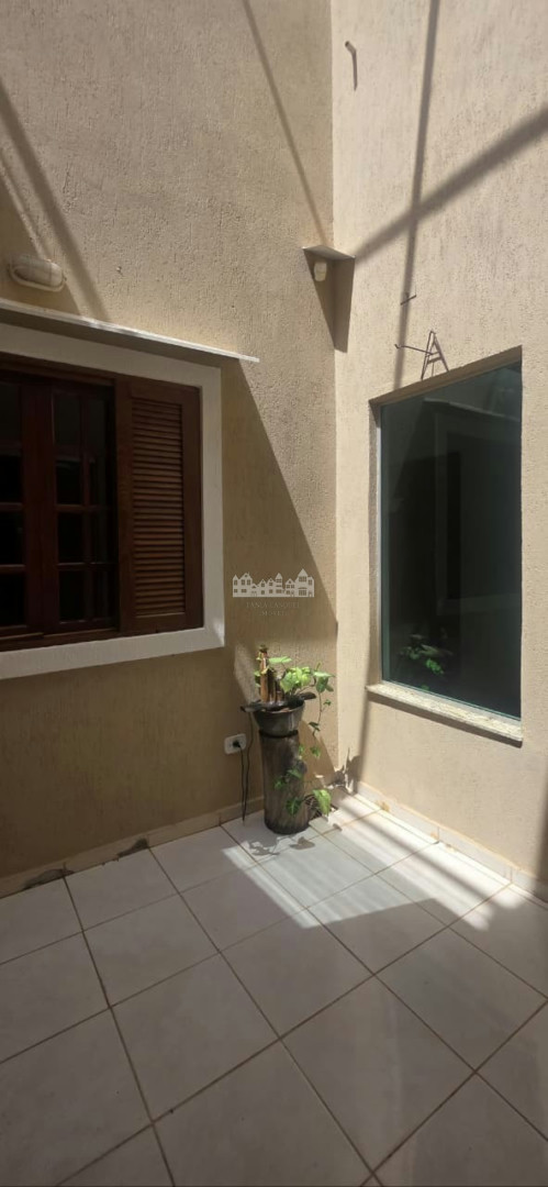 Casa, 3 quartos, 221 m² - Foto 8