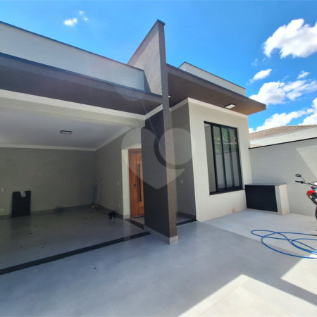 Casa à venda com 3 quartos, sendo 1 suíte,  em João Xxiii, Vinhedo, SP