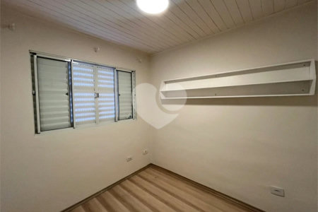 Casa à venda com 4 quartos, sendo 1 suíte,  em Jardim Franca, São Paulo, SP