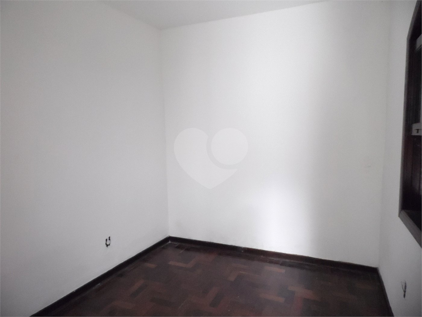 Casa à venda com 5 quartos, sendo 3 suítes, em Vila São Francisco, São Paulo, SP