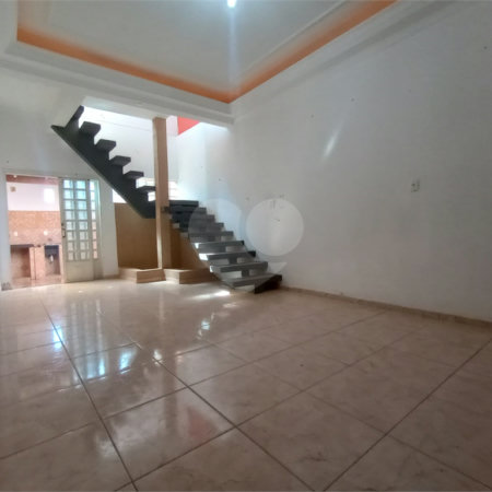 Casa à venda com 3 quartos, sendo 1 suíte, em Central Parque 4-l, Itapetininga, SP