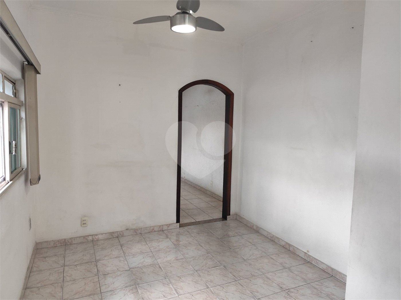 Sobrado à venda com 2 quartos em Vila Nivi, São Paulo, SP