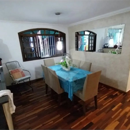 Sobrado à venda com 4 quartos, sendo 1 suíte, em Vila Prel, São Paulo, SP
