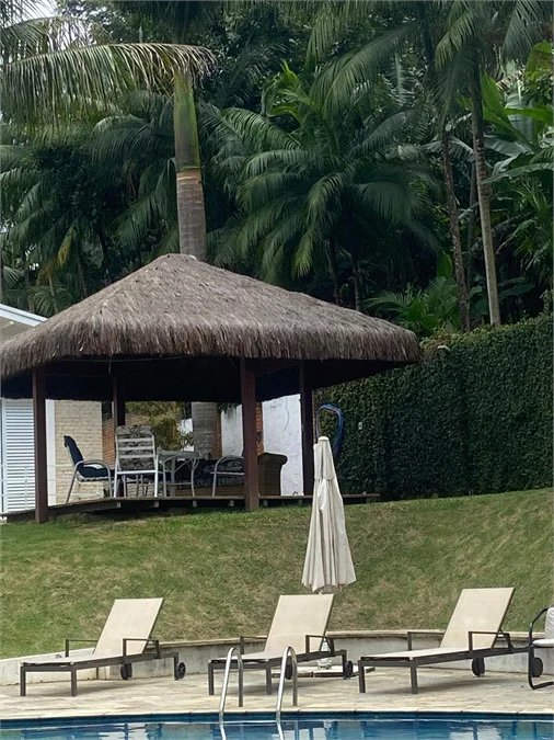 Casa à venda com 3 suítes em Chácara Granja Velha, Cotia, SP