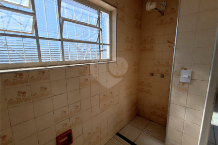 Casa à venda ou para alugar com 3 quartos, sendo 1 suíte, no Centro, Itapetininga, SP
