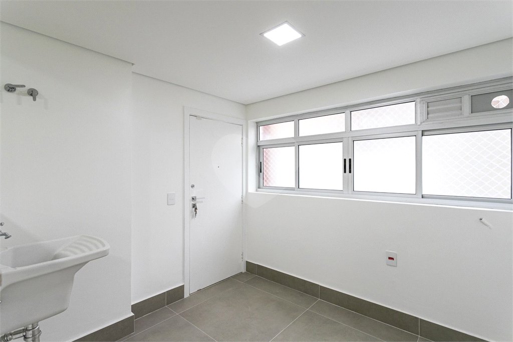 Apartamento à venda com 4 quartos, sendo 2 suítes,  em Bela Vista, São Paulo, SP
