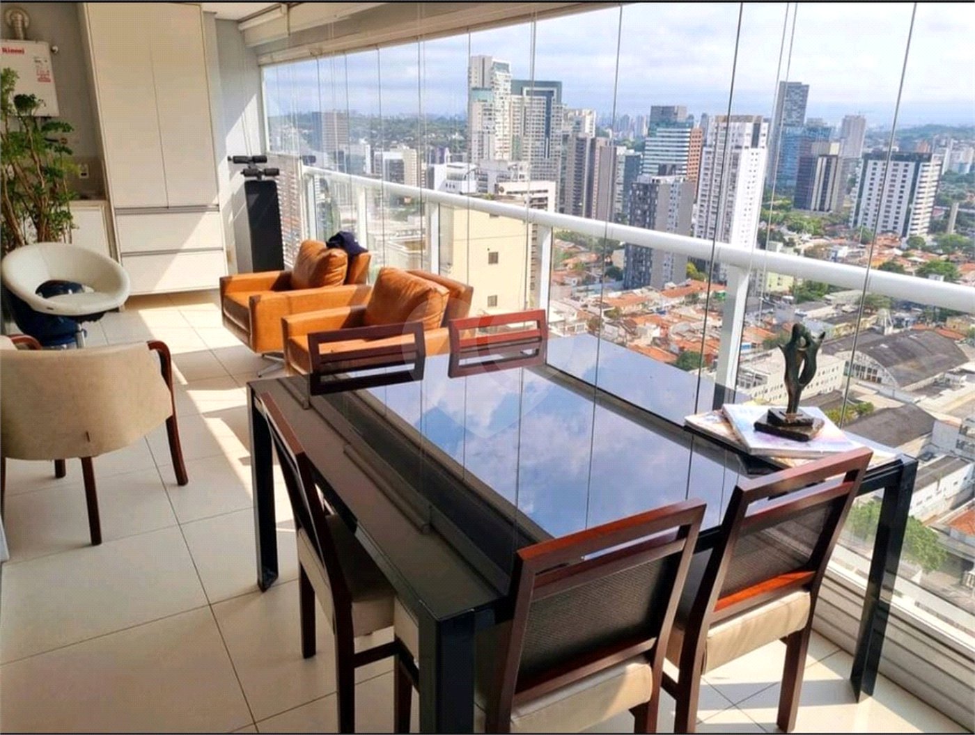 Apartamento à venda com 2 quartos, sendo 1 suíte, em Pinheiros, São Paulo, SP