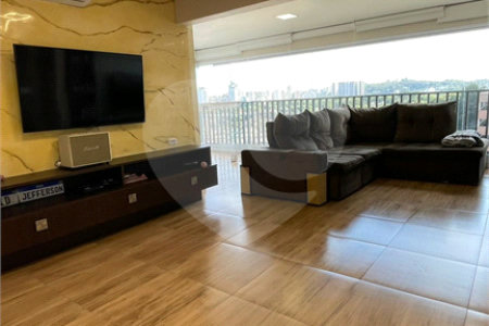 Apartamento à venda com 4 quartos, sendo 2 suítes, em Pinheiros, São Paulo, SP