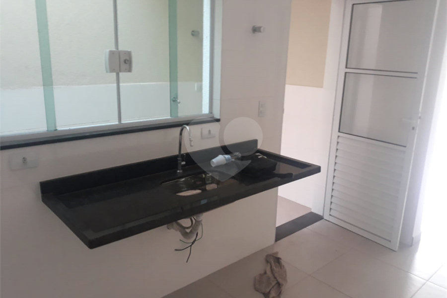 Casa à venda com 2 suítes no condomínio Casa de Pedra, São Paulo - SP