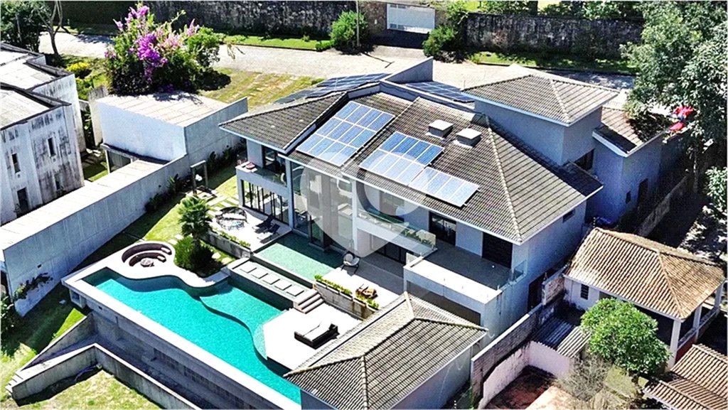 Casa à venda com 5 suítes no condomínio Alpes da Cantareira, Mairiporã - SP