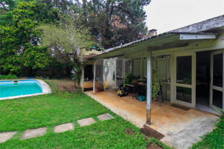 Casa à venda com 4 quartos, sendo 2 suítes, em Jardim Marajoara, São Paulo, SP