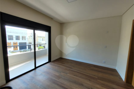 Casa à venda com 3 suítes no condomínio Floradas Paratey, São José dos Campos - SP