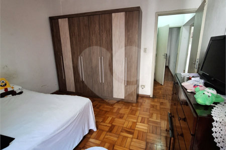 Casa à venda com 3 quartos, sendo 1 suíte, em Jardim Marisa, São Paulo, SP