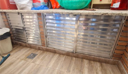 Casa à venda com 3 quartos, sendo 1 suíte,  no condomínio Moradas do Ipê, São Paulo - SP