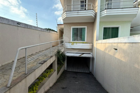 Sobrado à venda com 3 quartos, sendo 2 suítes,  em Água Fria, São Paulo, SP