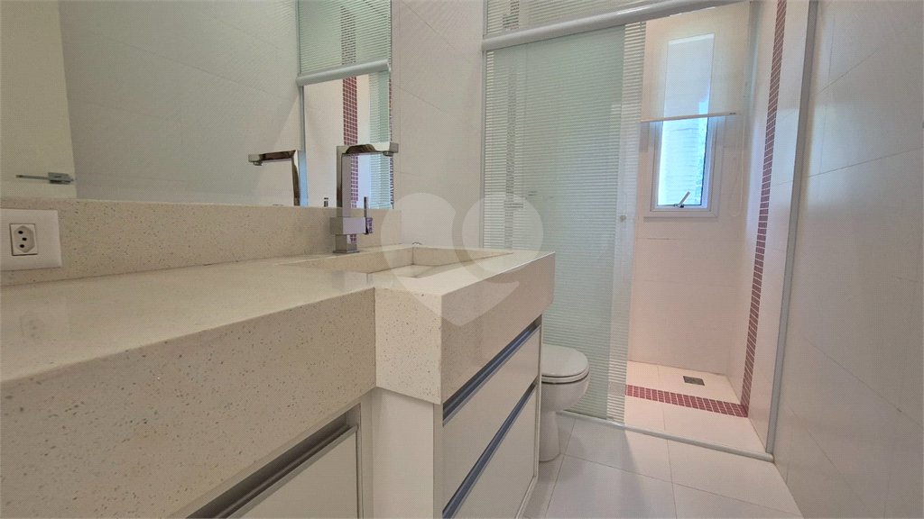Casa à venda com 5 suítes no condomínio Lago Azul 1, Araçoiaba da Serra - SP