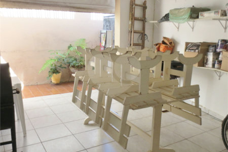 Casa Térrea à venda com 3 quartos, sendo 1 suíte, em Vila Santo Estéfano, São Paulo, SP