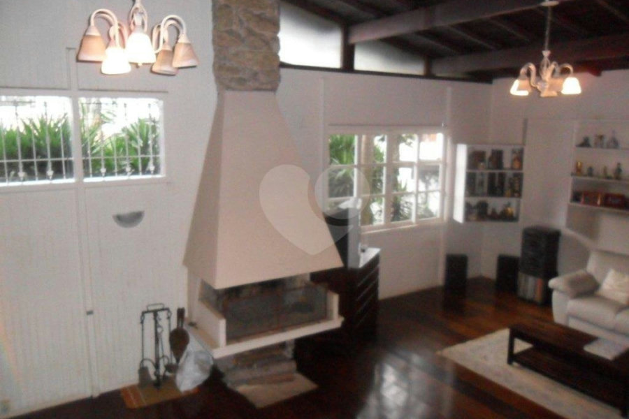 Sobrado à venda com 3 quartos, sendo 1 suíte, em Vila Albertina, São Paulo, SP