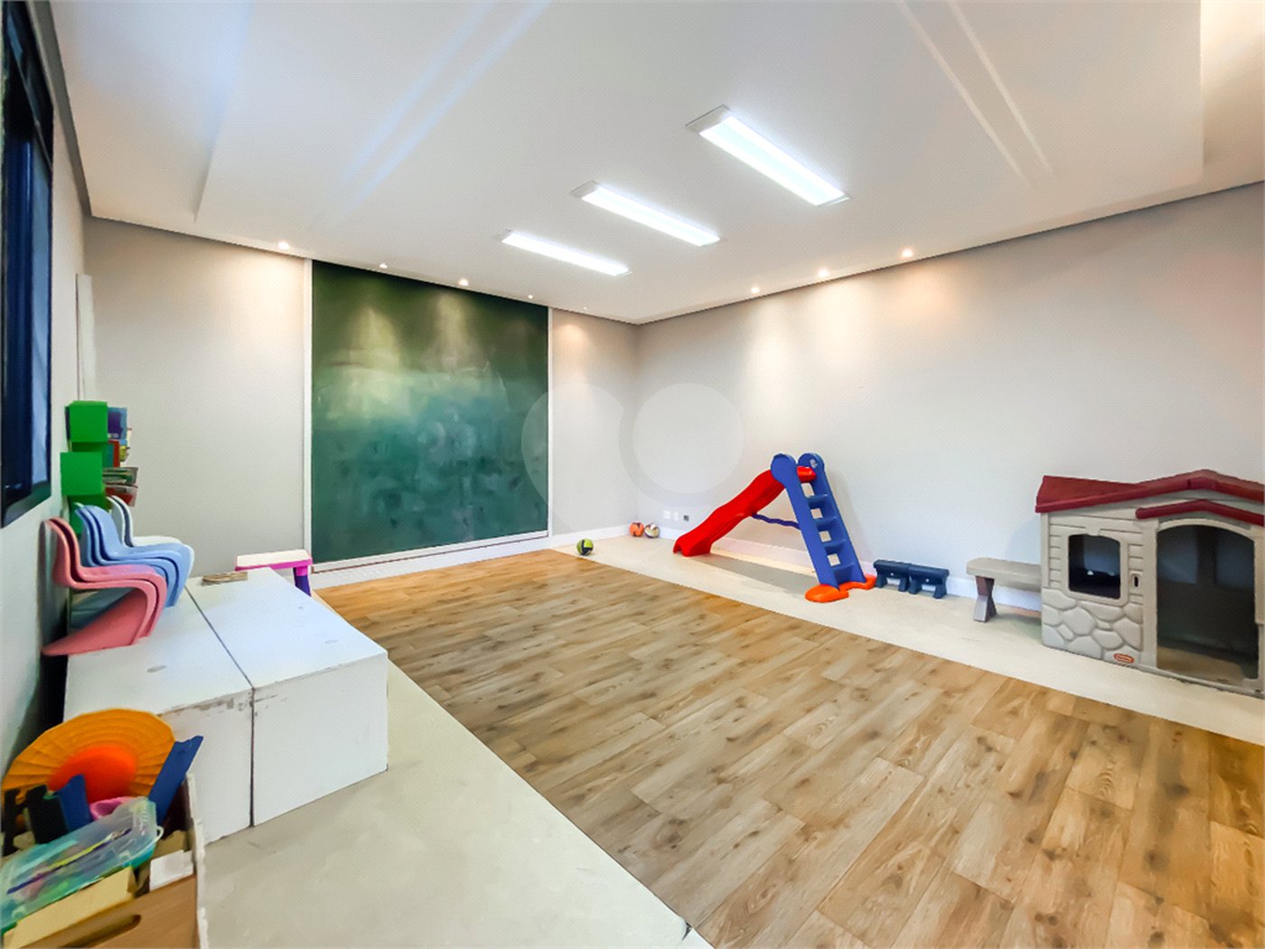 Apartamento à venda com 2 suítes em Campo Belo, São Paulo, SP