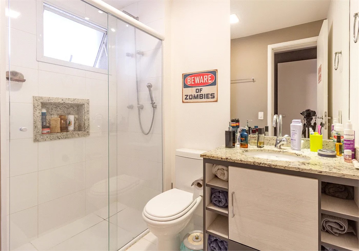 Apartamento à venda com 3 suítes em Parque Reboucas, São Paulo, SP