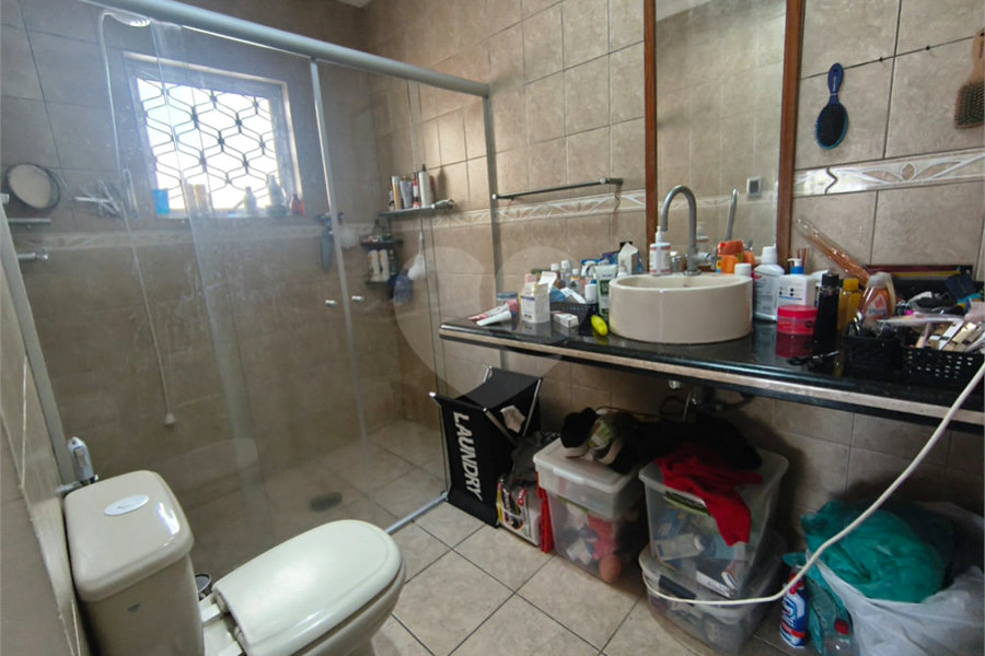 Sobrado à venda com 8 quartos, sendo 2 suítes, em Parada Inglesa, São Paulo, SP