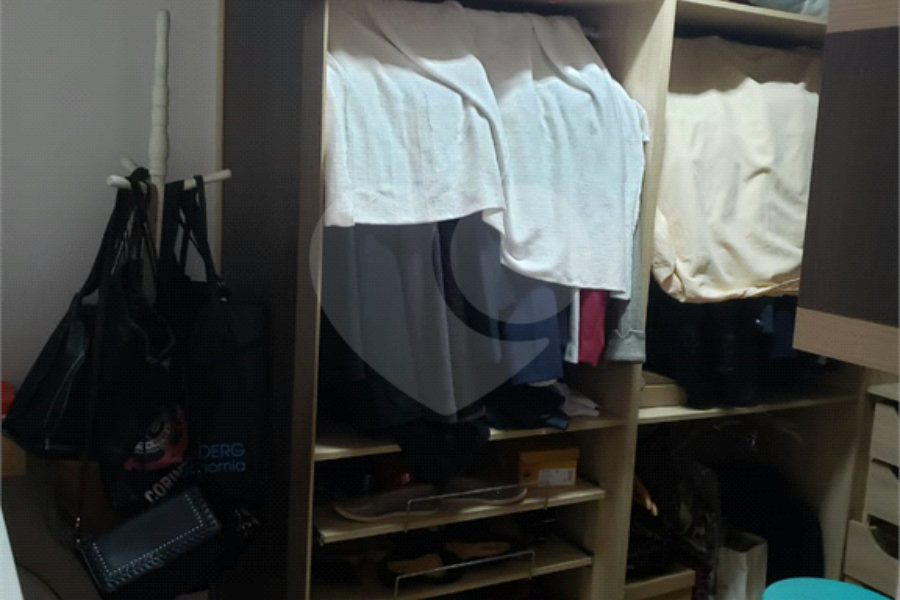 Sobrado à venda com 3 quartos, sendo 1 suíte, em Parada Inglesa, São Paulo, SP