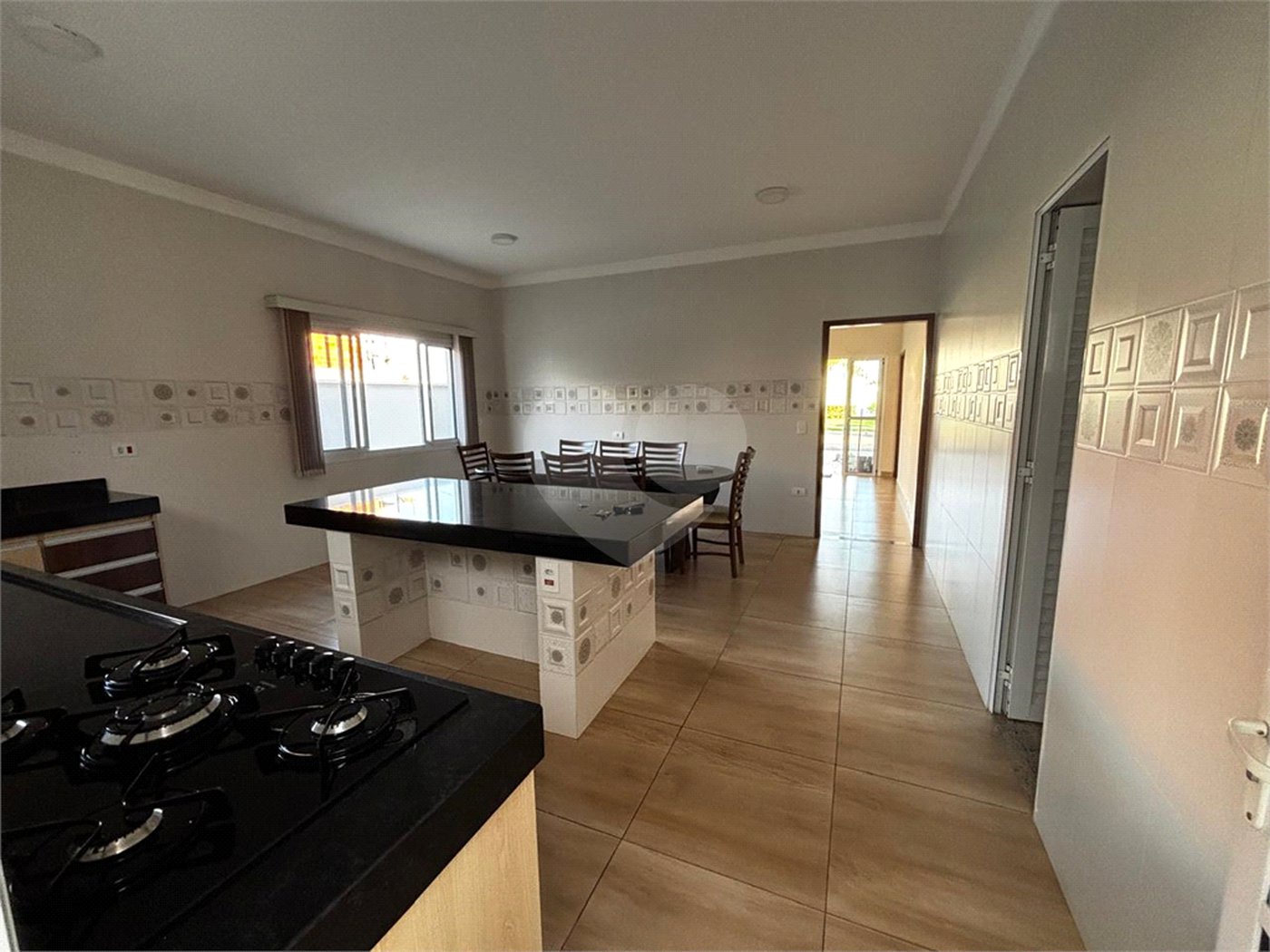 Casa à venda com 2 quartos, sendo 1 suíte, no condomínio Residencial Lagos D Icarai, Salto - SP