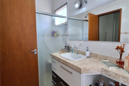 Casa à venda com 3 suítes no condomínio Residencial Villa Di Treviso, Vinhedo - SP
