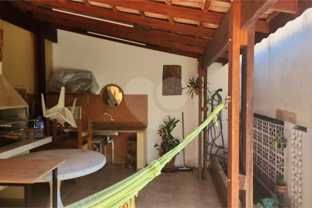 Casa à venda com 3 quartos, sendo 2 suítes, em Indianópolis, São Paulo, SP