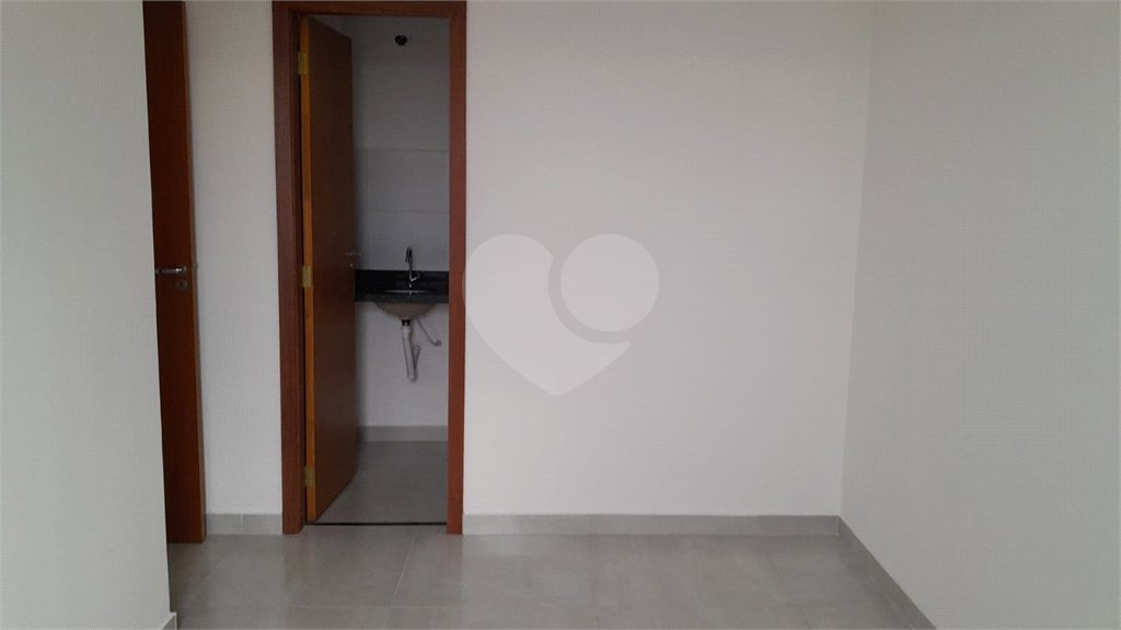 Apartamento à venda com 2 quartos, sendo 1 suíte,  em Jardim Prestes de Barros, Sorocaba, SP