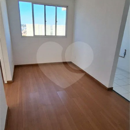 Apartamento de 42m² à venda na Vila Nova Bonsucesso, em Guarulhos, com 2 dormitórios e 1 vaga de garagem.