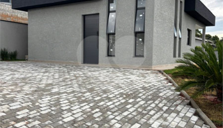 Casa Térrea à venda com 2 quartos, sendo 1 suíte,  no Centro, Bom Jesus dos Perdões, SP