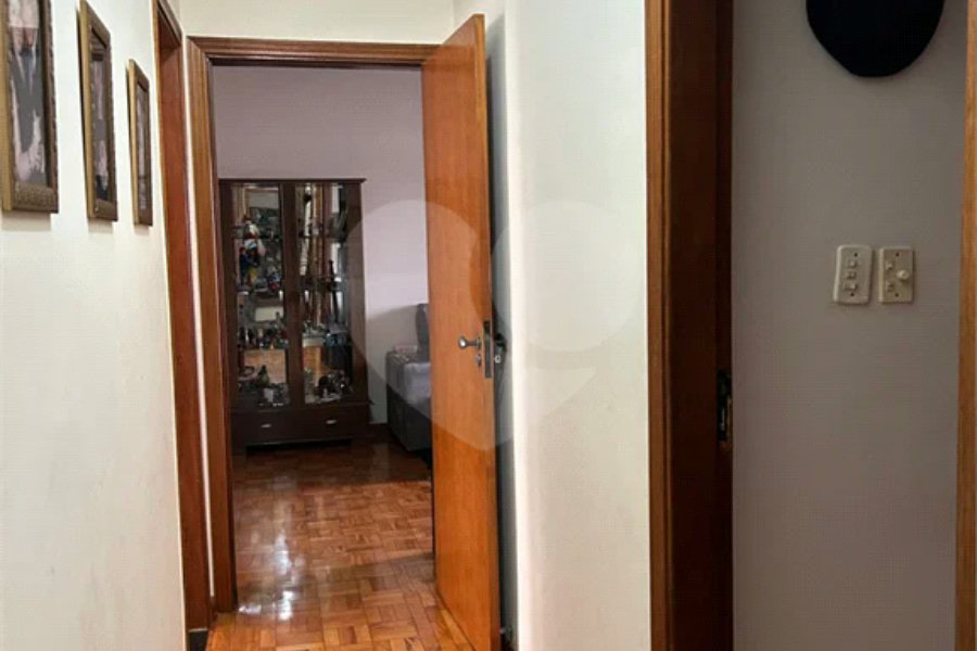 Apartamento amplo com 02 dormitórios, 01 suíte